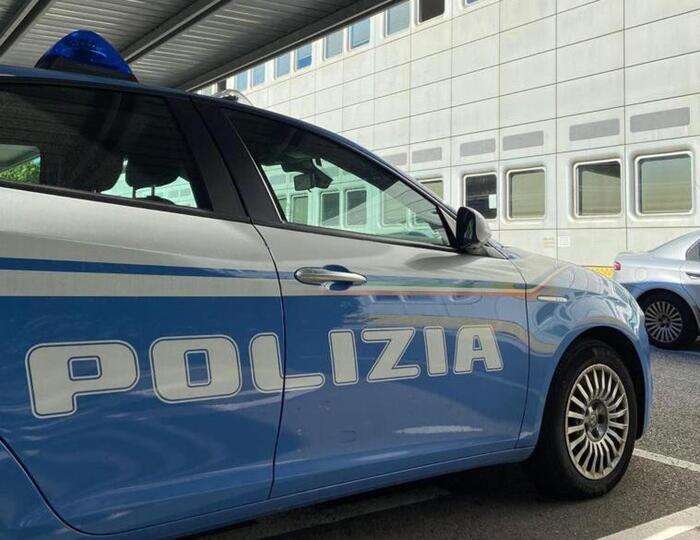 Rapinatore a 11 anni, ruba incasso da 6mila euro