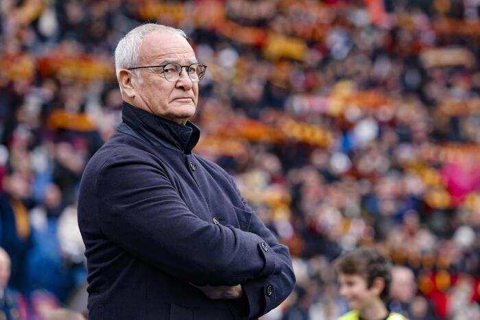 Calcio: Ranieri 'Roma in navigazione ma non a vele spiegate'