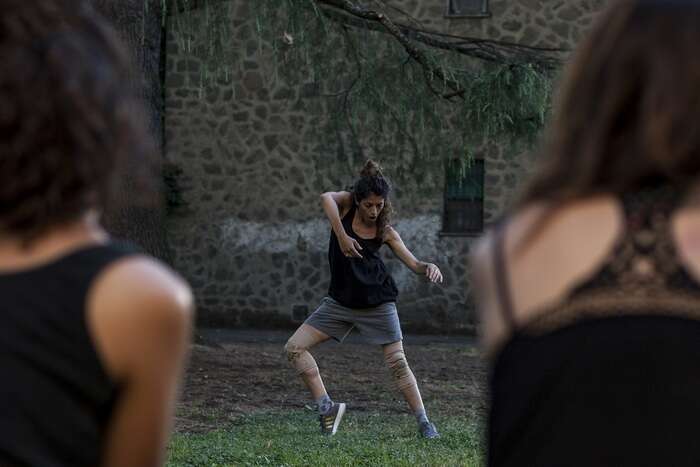 Performance di danza e musica al 'Corpo celeste' di Sieni