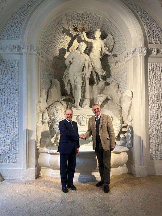 Ambasciatore Pugliese visita il Theater Museum di Vienna