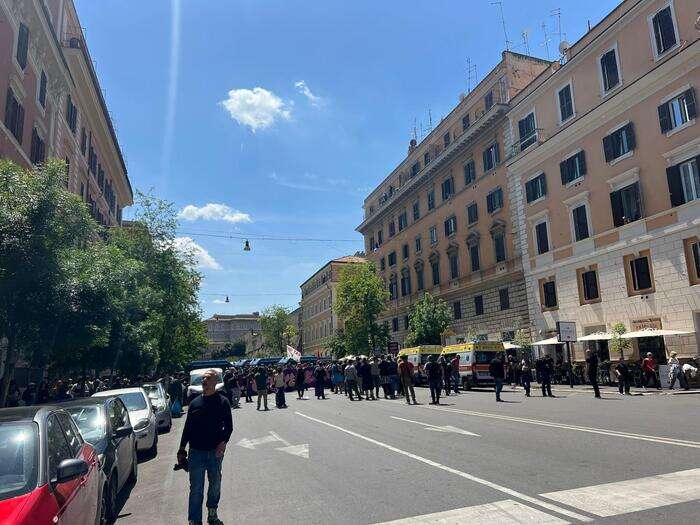 Tensioni a corteo Roma, ieri in piazza appartenenti Askatasuna