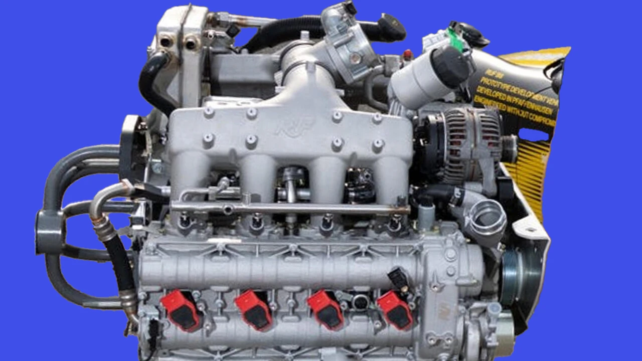 Per alloggiare il motore della Ruf B8 allungata la GTR£