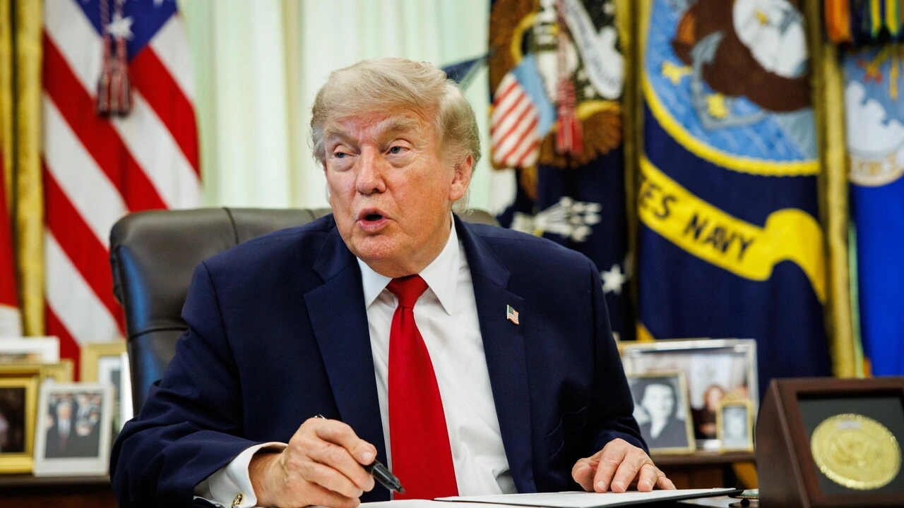 Trump, 'la denuclearizzazione dell'Iran sta procedendo'