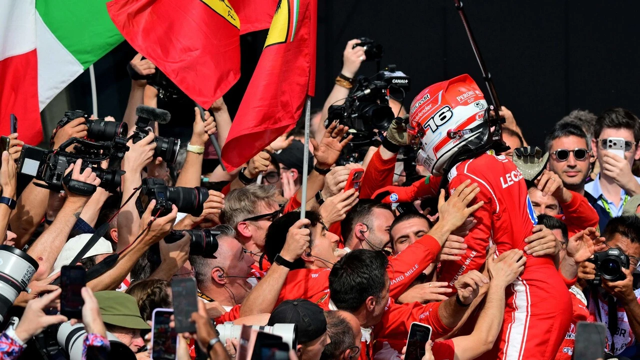 A Silverstone Leclerc ritrova la vittoria dopo due anni, e la Ferrari fa 250