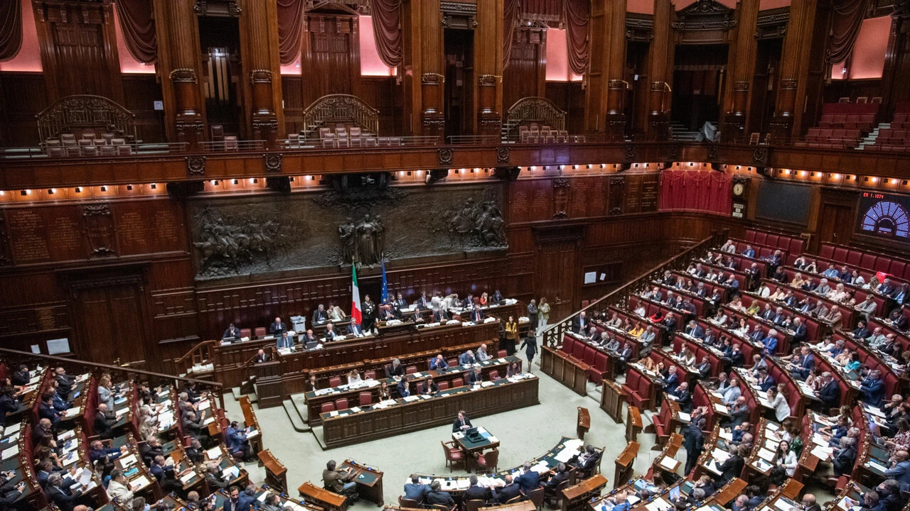 Via libera della Camera alla legge elettorale con 217 sì, passa al Senato