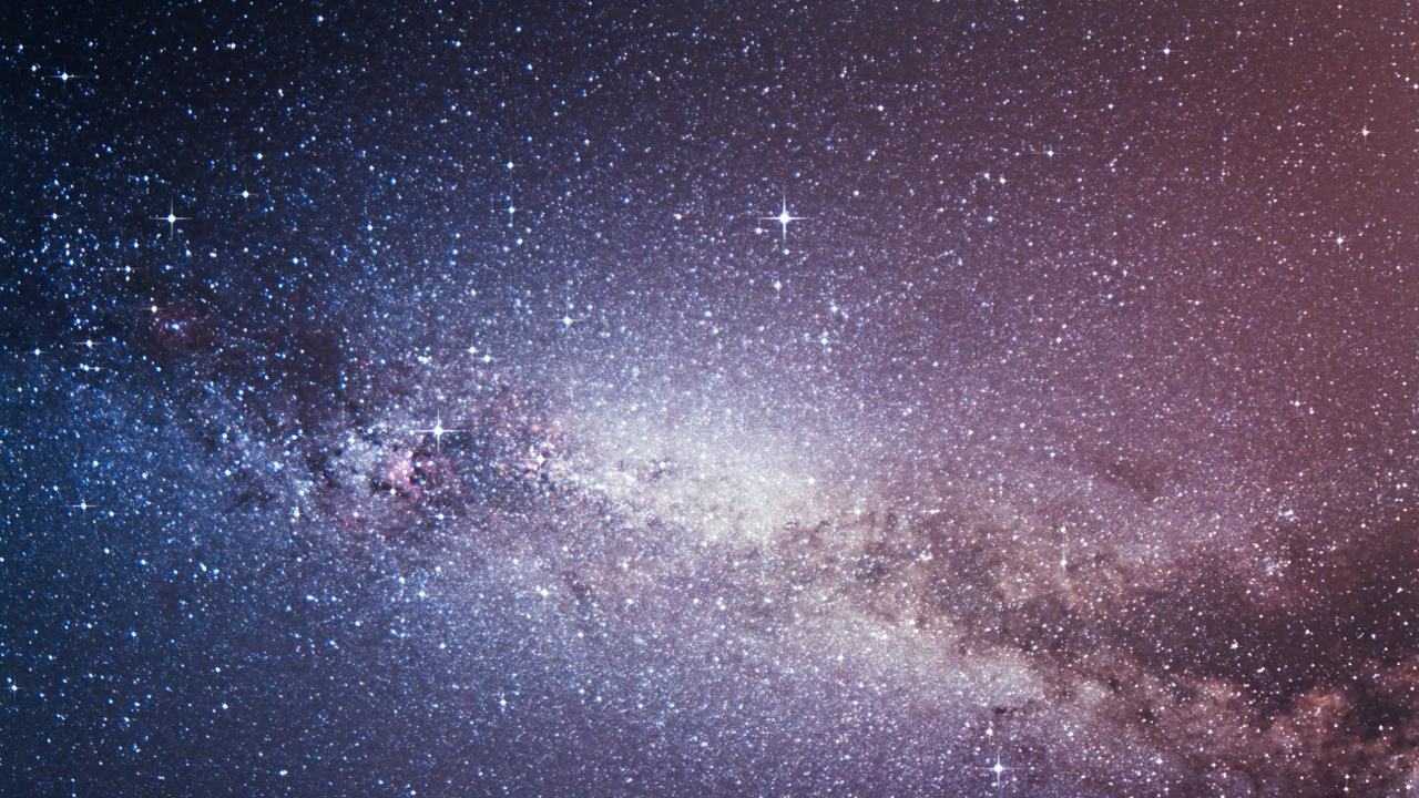 L'inconfondibile Triangolo Estivo domina il cielo di luglio