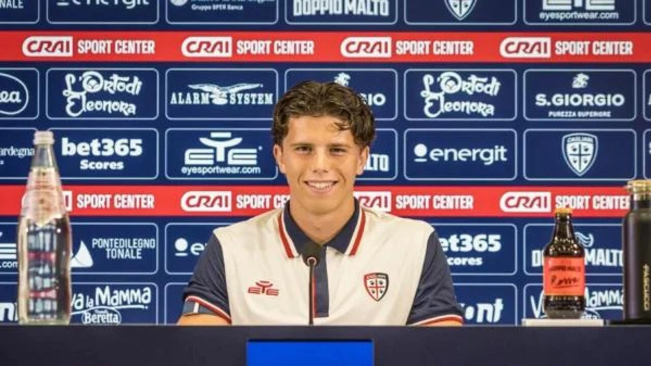 Romano si presenta, 'subito nel gruppo perché il Cagliari punta sui giovani'
