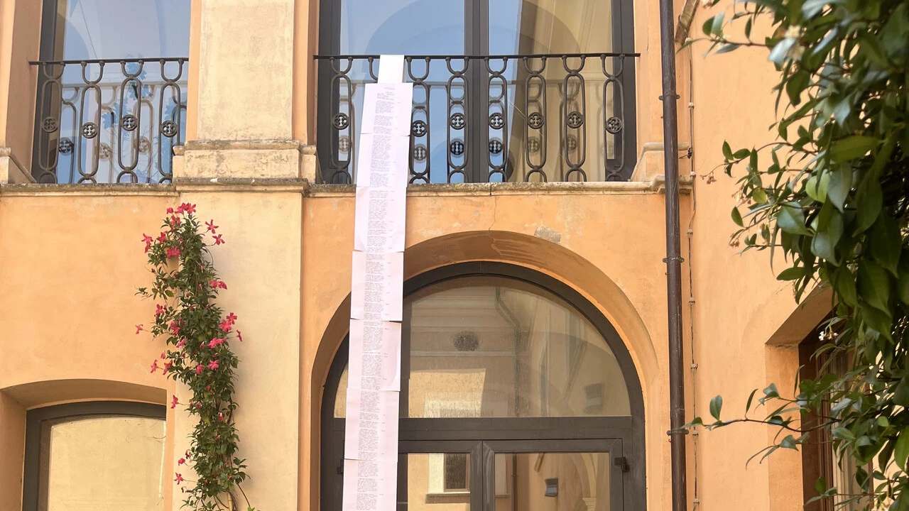 Uno scontrino lungo 10 metri vince il Premio Lettera d'Amore 2026