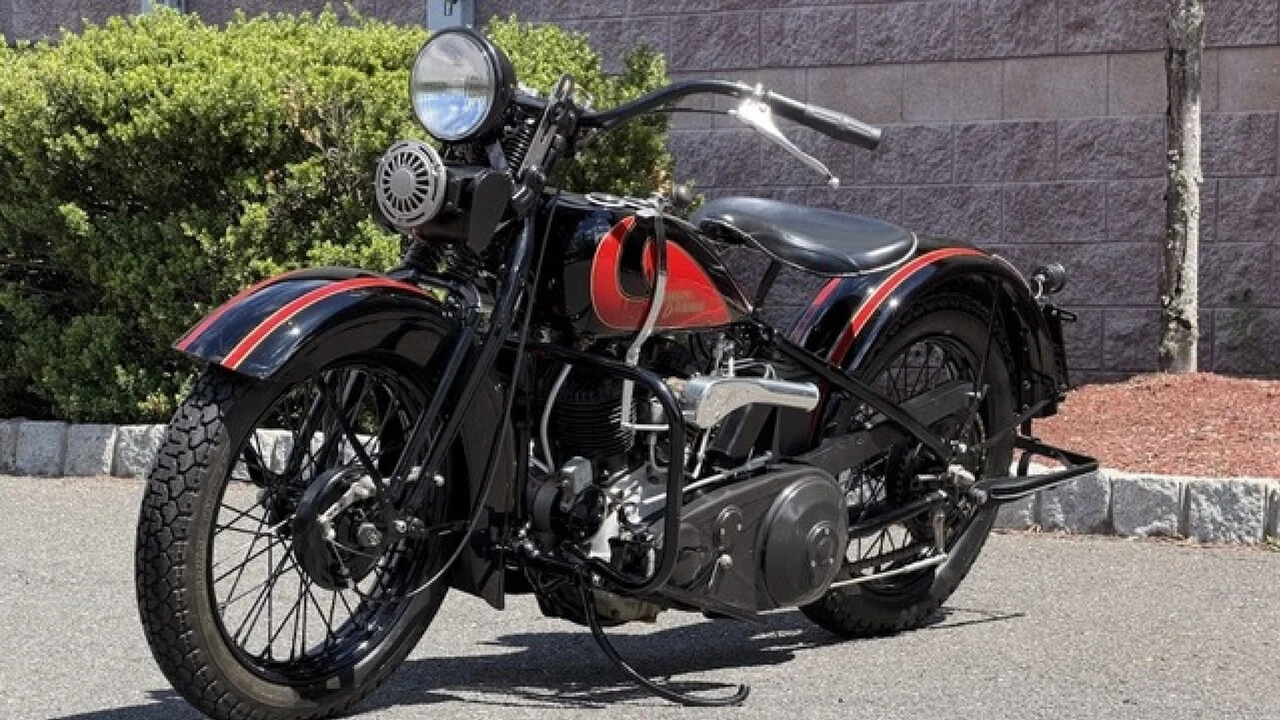 Andrà all'asta l'Harley-Davidson VL appartenuta a Steve McQueen