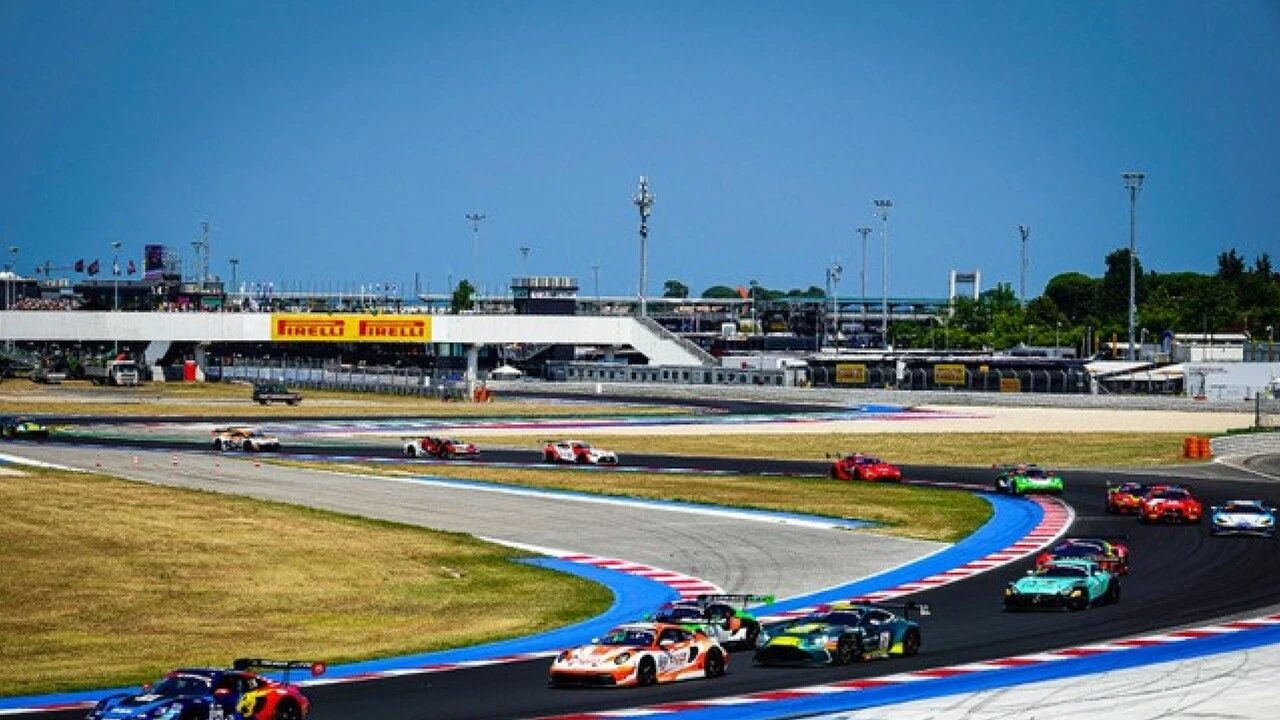 Al GT World Challenge oltre 26 mila spettatori per il weekend della Sprint Cup