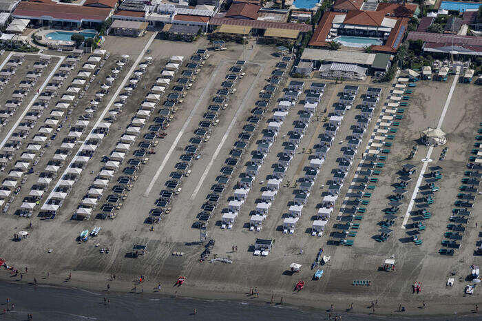 Balneari da Meloni in Liguria dopo la protesta, 