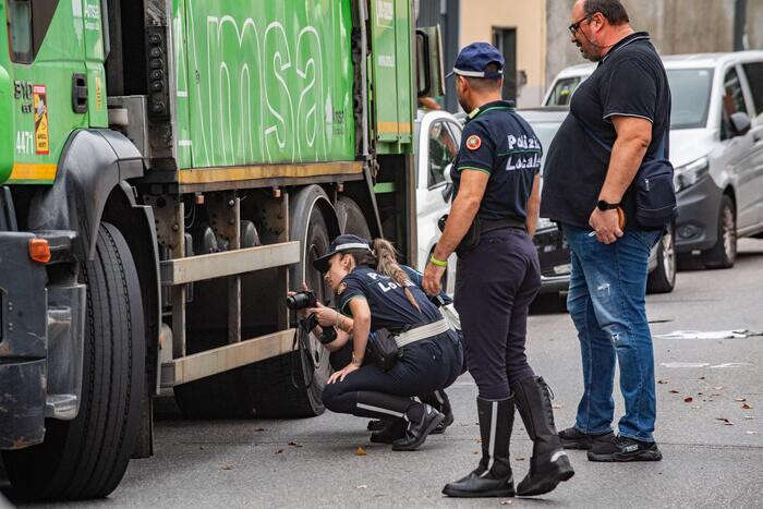 Incidente sul lavoro a Milano, morto un operaio