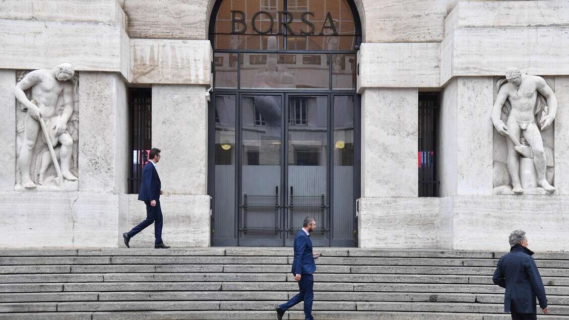 Borsa: Milano chiude in rialzo dell'1,48%, massimi da 2008