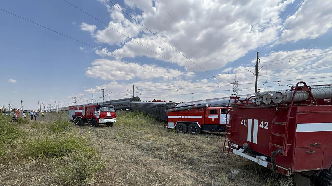 Droni ucraini su Volgograd, colpita la stazione dei treni
