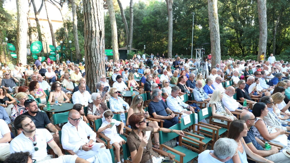Da Tajani a Giuli, Valditara e Stroppa al Caffè della Versiliana