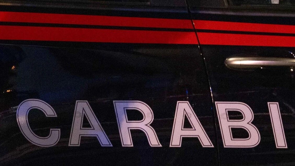 Giovane accoltella genitori e sorella 15enne nel Modenese