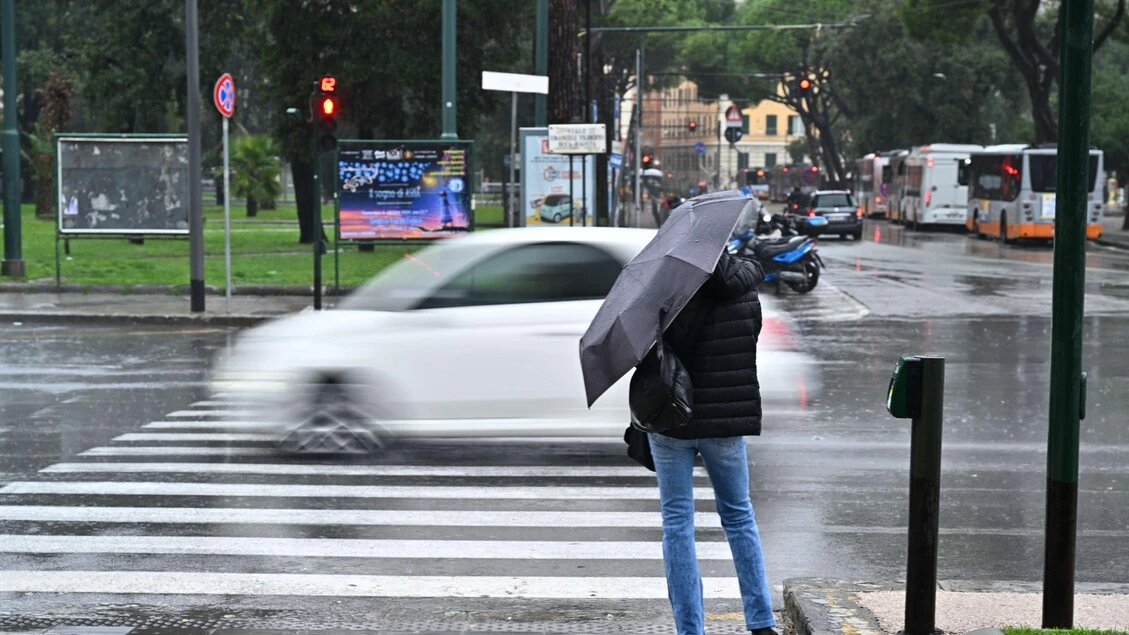 Maltempo, domani piogge e temporali al Centro-Sud