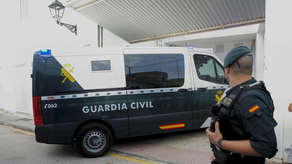 Undici coltellate al coinquilino a Milano, arrestato in Spagna