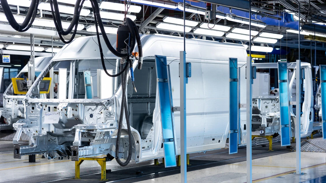 Veicoli commerciali, estate in crescita dopo 11 mesi in calo