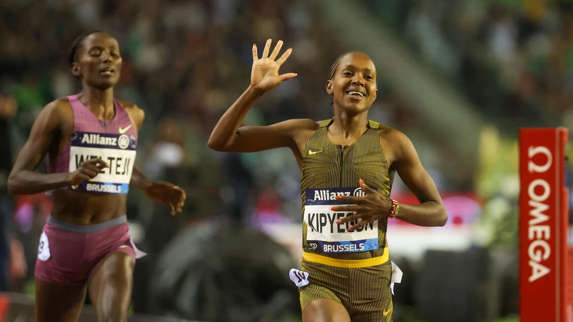 Atletica: Kipyegon fallisce impresa, resta sopra i 4' sul miglio