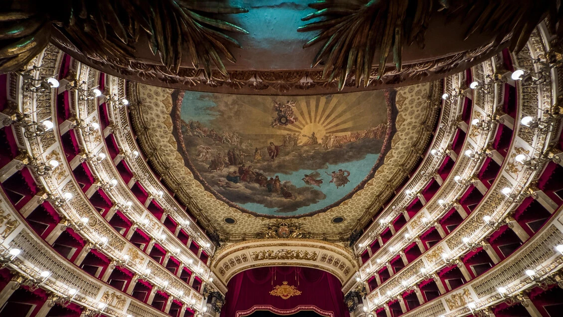 Procura Napoli apre fascicolo su gestione Teatro San Carlo