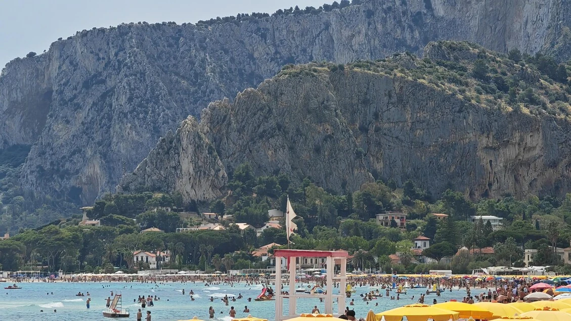 Ad Italo-belga, tornelli a Mondello non impediscono accessi
