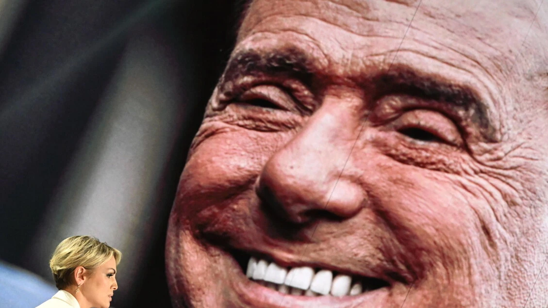 Pascale a Chi, Berlusconi? Senza di lui mi manca un braccio