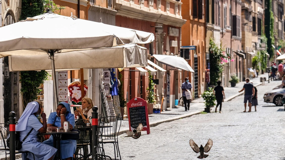 Borgo Pio, il rione del Papa raccontato dal postino Roberto