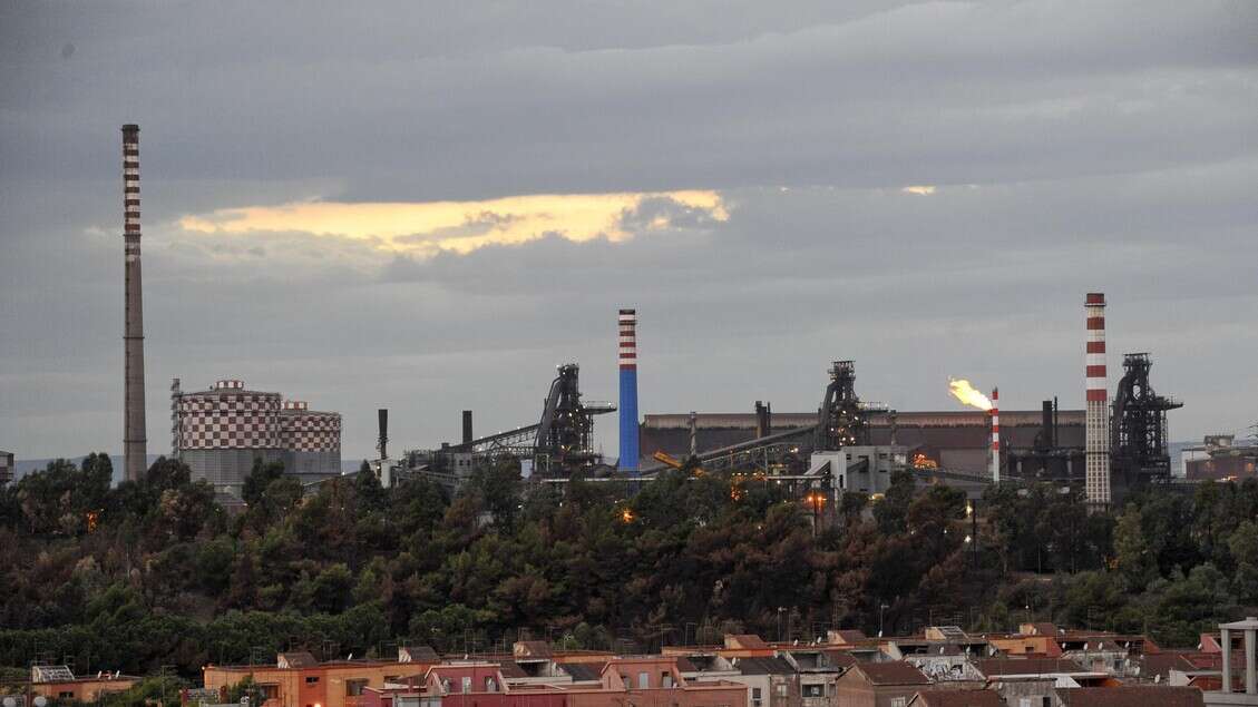 Urso, proposte migliorative per l'Ilva, sono al vaglio dei commissari