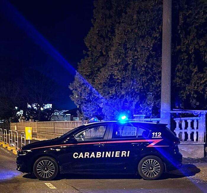 Rissa in stazione ad Alessandria, giovane muore accoltellato