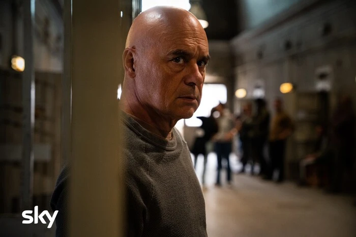 Luca Zingaretti torna con il prison drama Il Re ad aprile su Sky