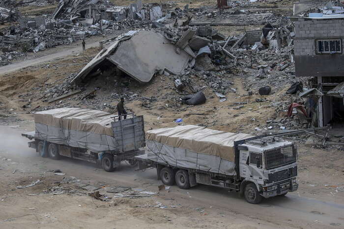 Egitto, altri 263 camion con aiuti umanitari verso Gaza