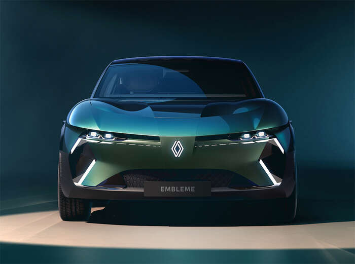 Renault ha svelato gli interni high tech del concept Embléme