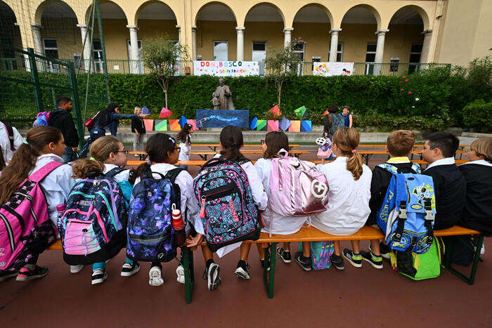 Valditara, serve il Buono Scuola per libertà scelta famiglie