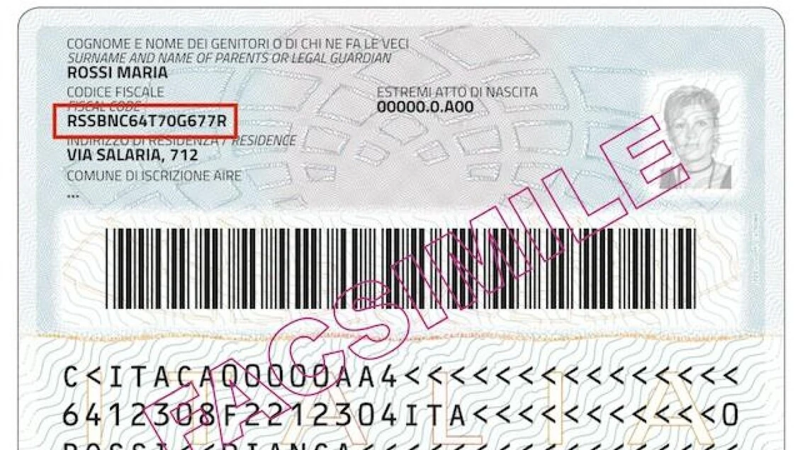 Dal 3 agosto addio alla carta d'indentità cartacea, vale solo la Cie