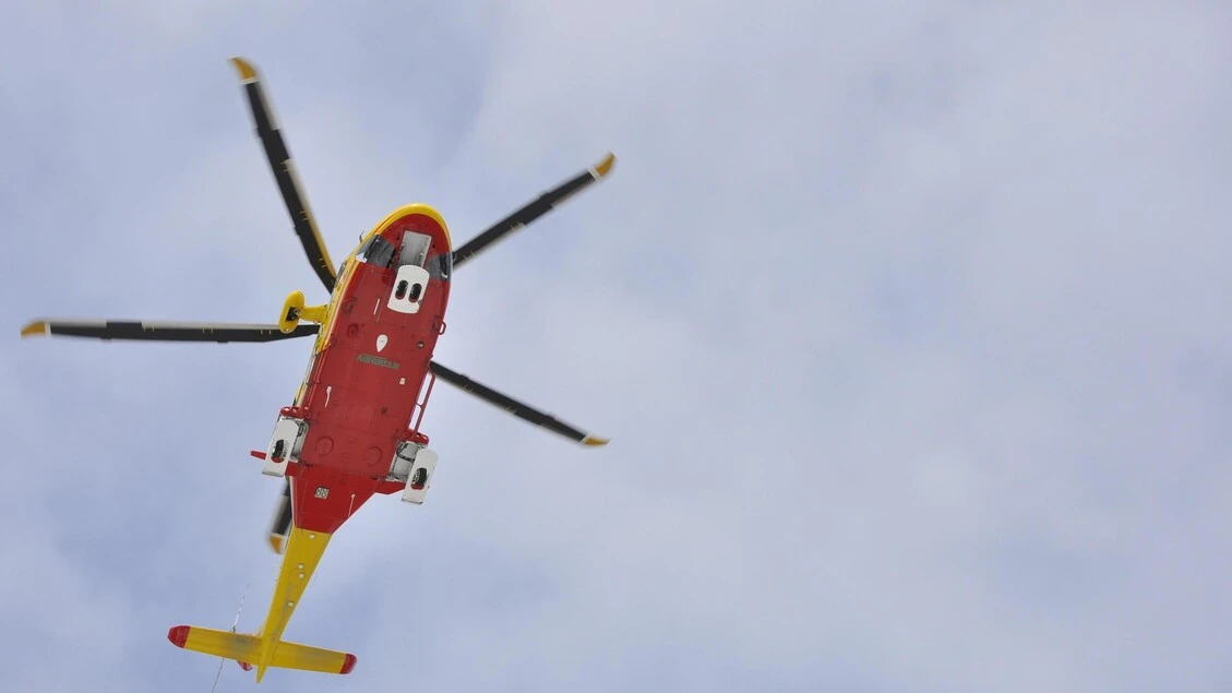 Precipita per 100 metri nel massiccio del Gran Paradiso, morto