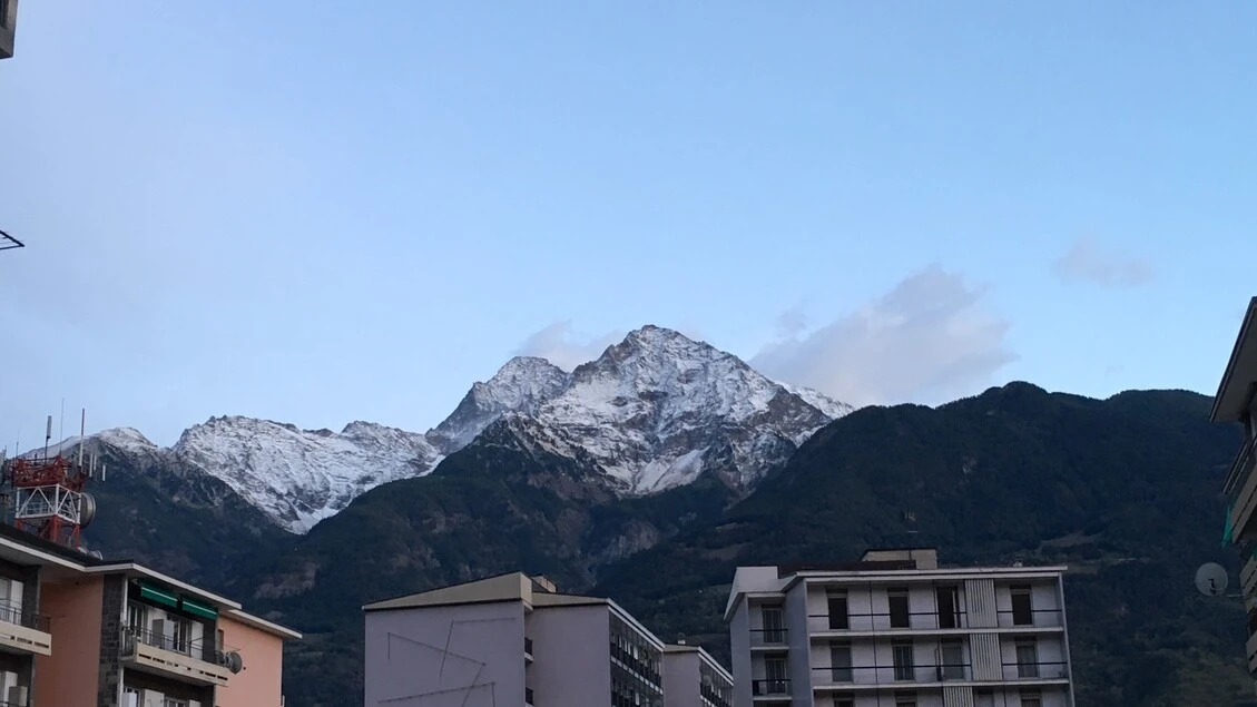 Neve a 2.000 metri in Valle d'Aosta, primo assaggio d'autunno