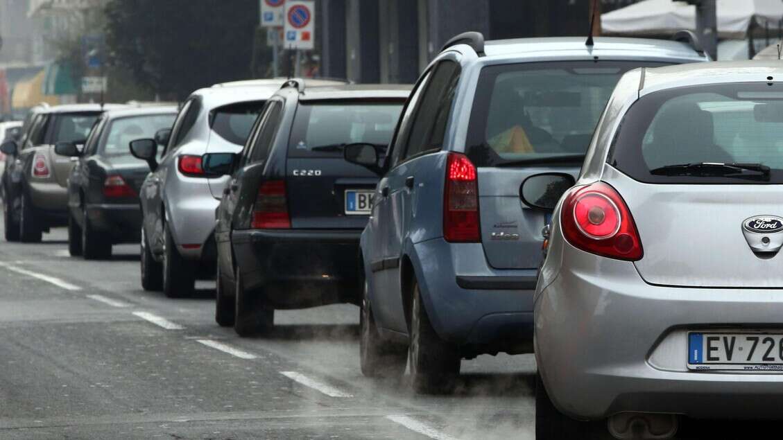 Smog da bollino rosso in Emilia, scattano restrizioni