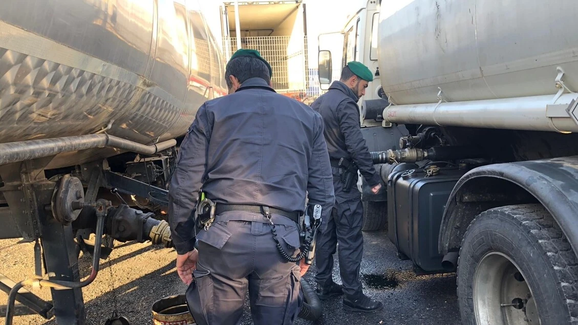 Frode con gasolio agricolo, sequestrati 3.000 litri e 5 denunce