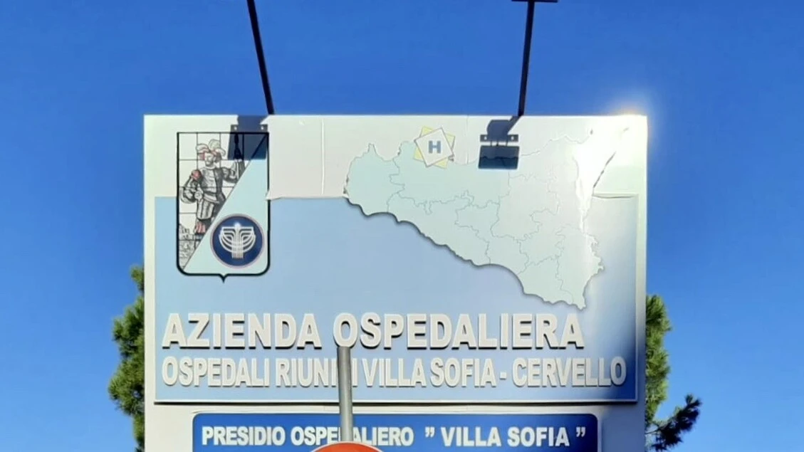 Operaio cade da ponteggio nel cantiere di una scuola, è grave