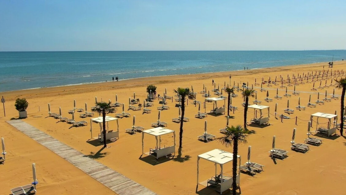 La crisi non passa da Bibione, 18mila ombrelloni prenotati