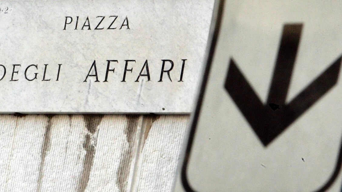 Borsa: l'Europa in calo coi dazi e l'Ucraina, Milano -0,3%