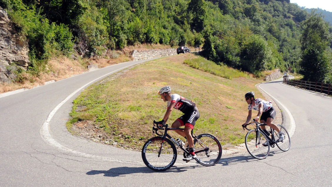 Ciclismo, 140 corridori al via del Giro della Valle d'Aosta
