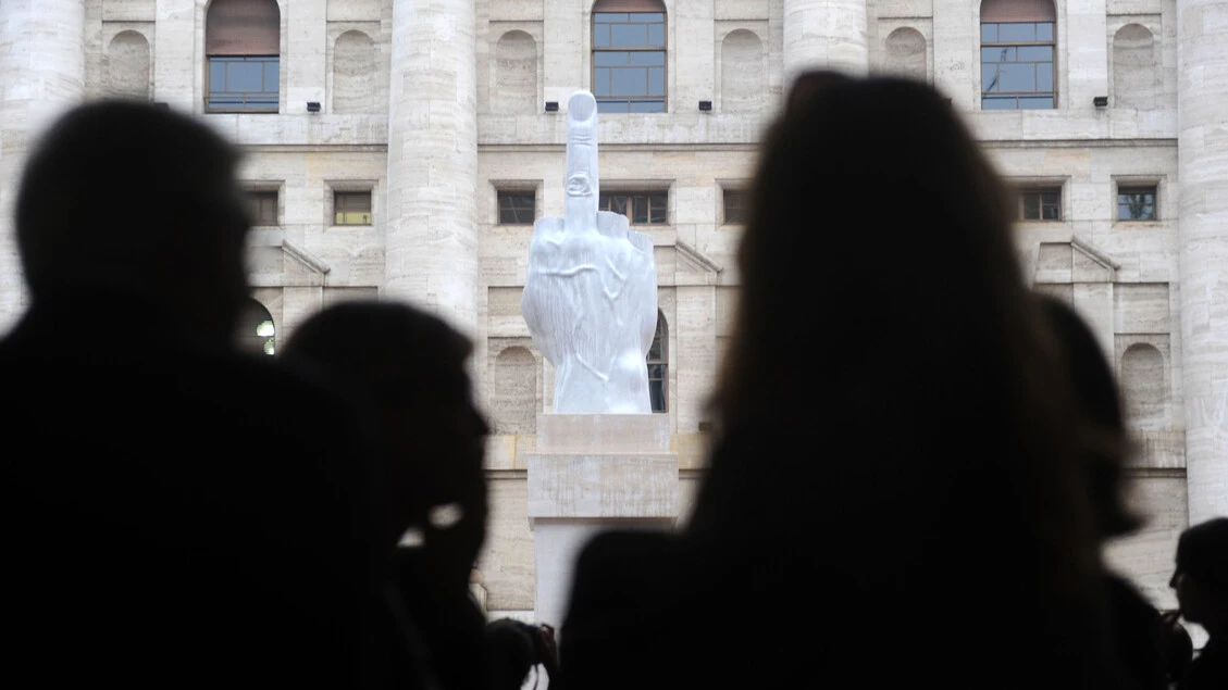 Borsa: Milano apre in lieve rialzo, +0,04%