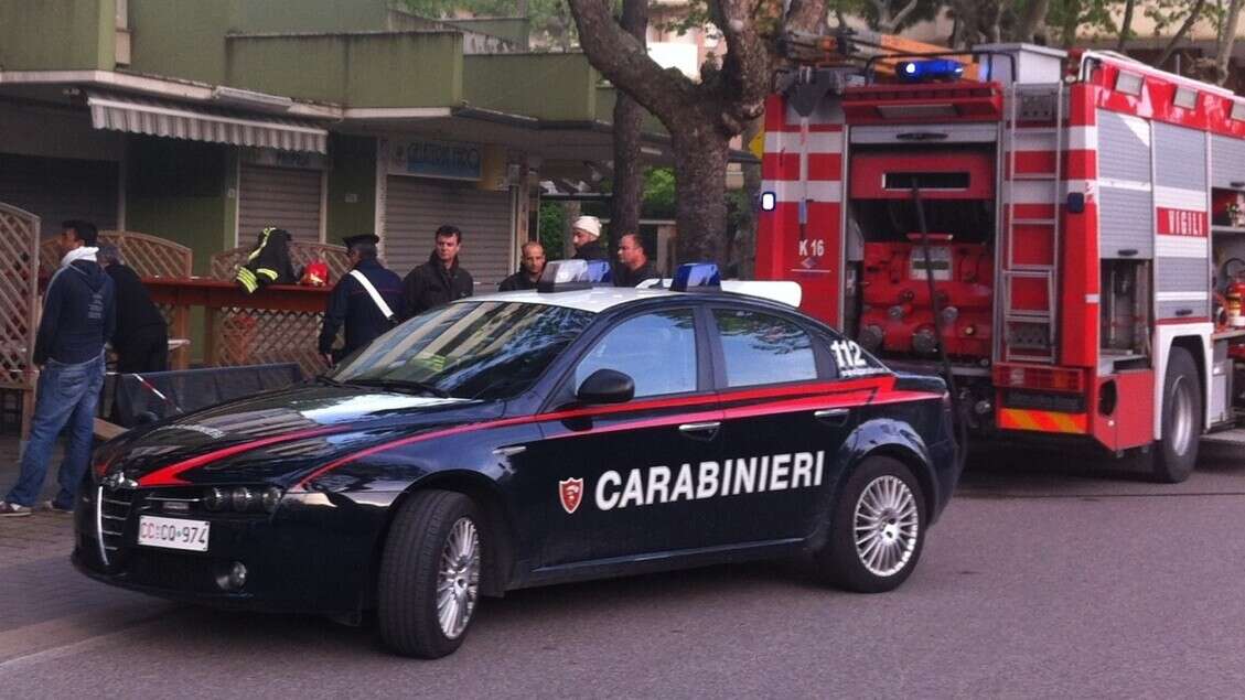 'Mi hanno licenziato' e dà fuoco a un hotel vicino Roma