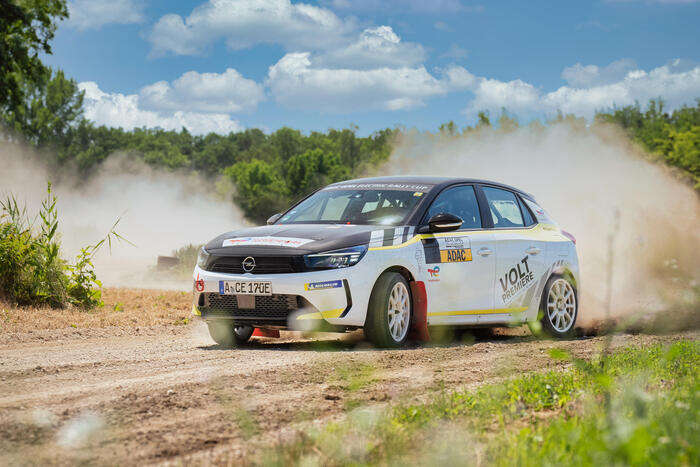 Opel e ADAC verso una nuova stagione di rally elettrici