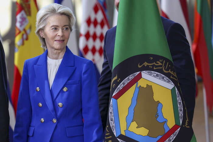 Von der Leyen, 'protezione migranti non per forza in Ue'