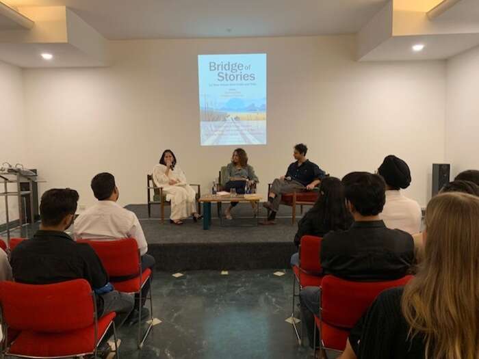 Presentata a Delhi l'antologia bilingue 'Bridge of stories'