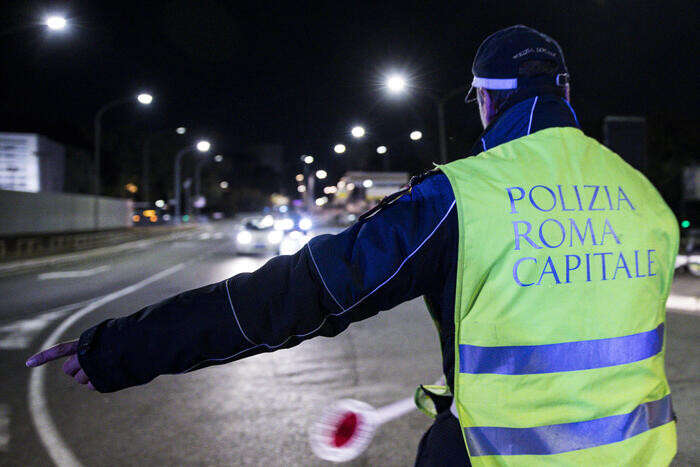 Vigili travolti: autista è un carabiniere, positivo a alcol test