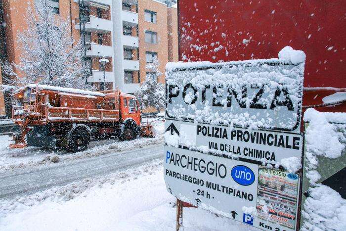 Per neve scuole chiuse a Potenza e rinviata partita di serie C